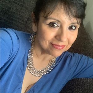 Meet your Posher, Elena n